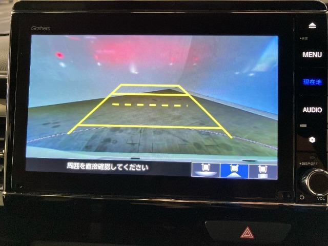 駐車がしやすいバックカメラを装備しています。