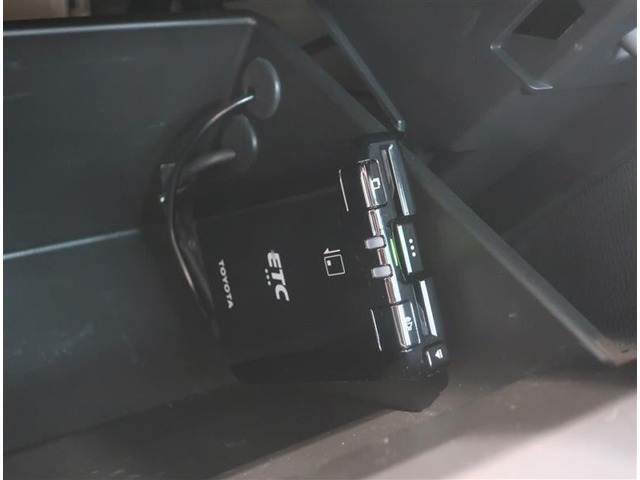 【整備】故障などのトラブルを未然に防ぐ為に、日常の点検整備と消耗品の交換がセットになった、メンテナンスパック（有償）をご用意しています。点検整備が必要なタイミングに当社からご連絡させて頂きます。