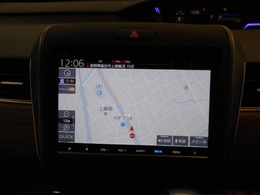ホンダ純正ナビ　インターナビが　快適ドライブのお手伝いをいたします。