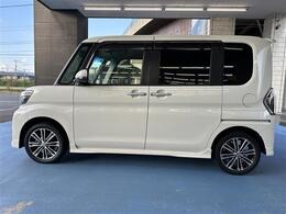 車の販売だけでなく整備・車検・保険・鈑金・修理まで幅広く取り扱いがございます。