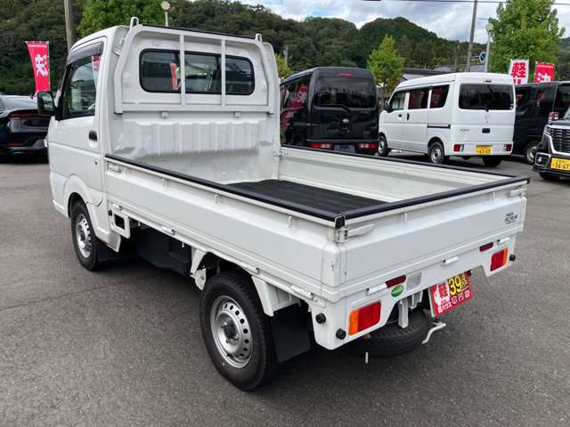 【整備】当店が販売するお車は、全車「法で定められた整備」をしてから納車いたします！ブレーキの分解整備など、お車に安心して乗っていただけるように入念に整備を行っております！