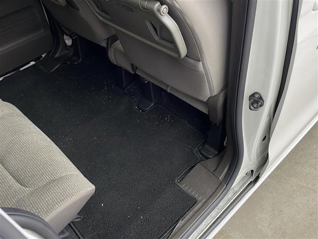 ◆商談ルームには「キッズスペース」を完備しています。DVD、ブロック、絵本、おままごとセット。お子様連れでも、ゆっくりとお車をお選びいただけます！