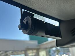 安心の全車保証付き！（※部分保証、国産車は納車後3ヶ月、輸入車は納車後1ヶ月の保証期間となります）。その他長期保証(有償)もご用意しております！※長期保証を付帯できる車両には条件がございます。