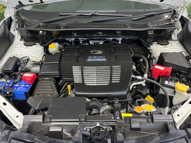 親切・丁寧な専門メカニックスタッフが応対！・車検・点検整備・事故等の修理などアフターサービスも安心。お車のカスタマイズもネクステージのサービススタッフまでご相談ください！