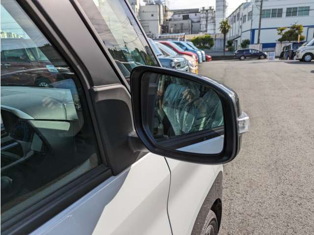 ☆ご掲載中の車両に関して☆　気になる点や知りたいことがあればお気軽にお問い合わせ・お電話くだいませ！すぐに詳しい営業のスタッフから詳しいお話を致します！