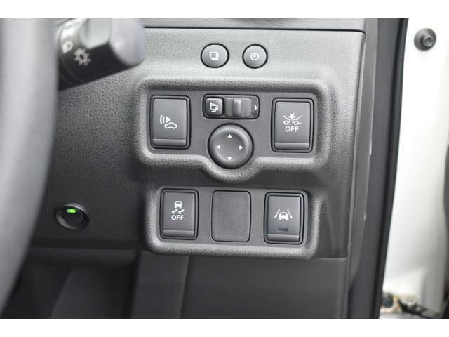 衝突被害軽減ブレーキや踏み間違い防止など最新安全装備搭載！