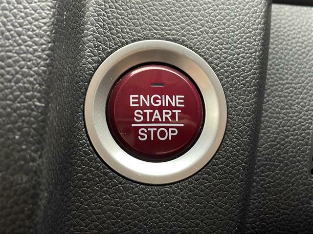 【プッシュスタート】☆『鍵を挿さずにポケットに入れたまま鍵の開閉、エンジンの始動まで行えます。』