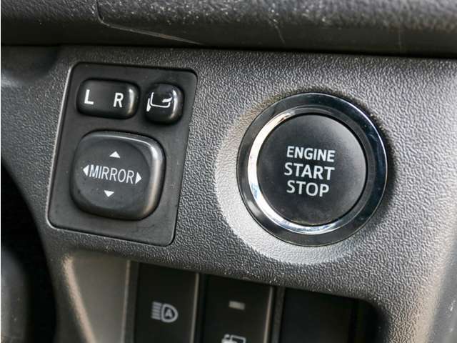 スマートエントリー＆プッシュスタート付き！！