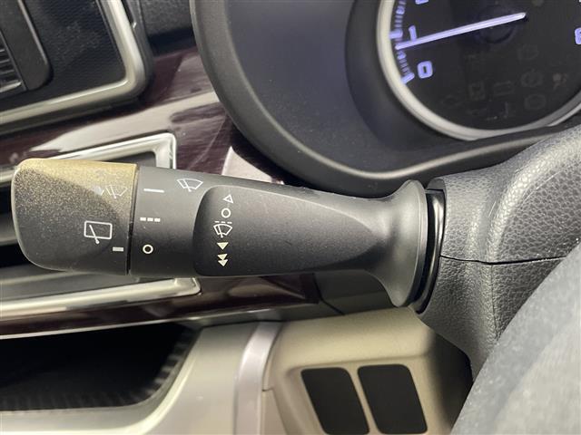 【運転席操作部】快適なドライブを楽しむための機能が装備されています！運転席から触れるので、使いやすいです！除菌プランいれていただくと、さらに清潔で安心していただけます！