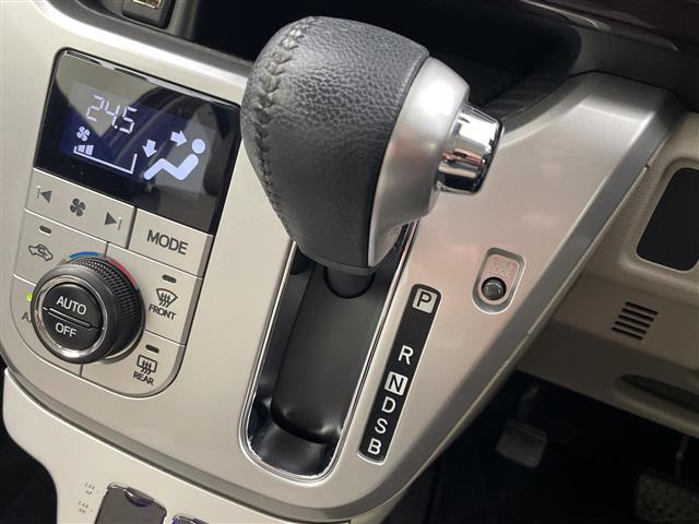 【シフトレバー】シフトも操作しやすく快適なドライブを楽しんでいただけます！