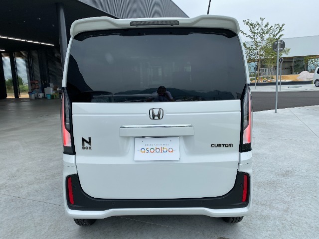 年式が新しいお車には据置クレジットがご利用可能です♪一定の金額を据え置くことで月々のお支払いをお安くできます。据置クレジットには条件がございますので、詳しくはスタッフまでお問い合わせください。