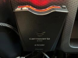 【ETC】高速道路の料金所をストレスなく通過！話題のスポットやサービスエリアに多い「スマートIC」利用時は必須のアイテムです。当店でセットアップを実施、ご納車当日からすぐにご利用いただけます！