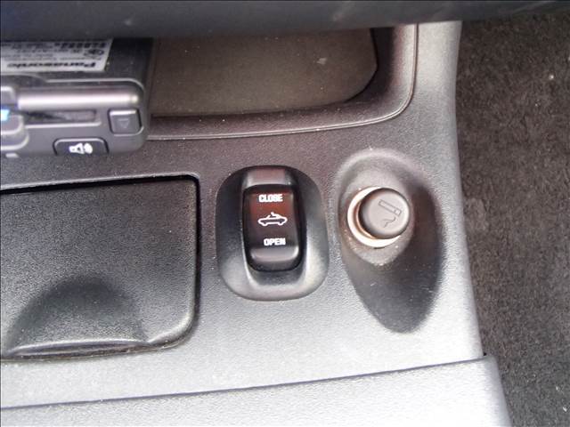 ★左ハンドル車★電動オープン★運転席パワーシート★レザーシート★ETC★ドラレコ★クルーズコントロール★キーレス★革巻きステア★純正16インチアルミ★フォグランプ★サイドエアバック★電動調整ミラー