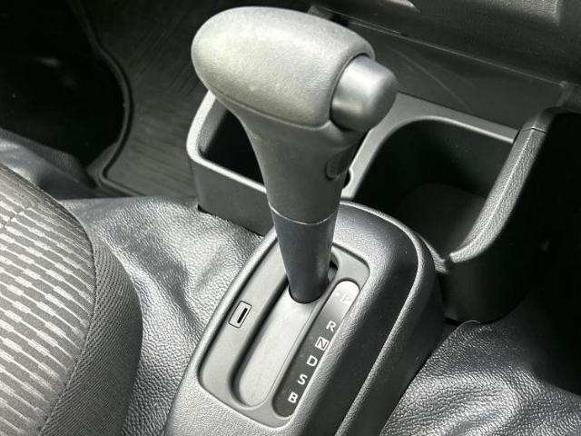 お車に合わせて無料保証以外にも、保証範囲、期間、距離を拡充させた有料保証もご用意しております！中古車の購入が初めてで不安・・・というお客様もご安心ください！