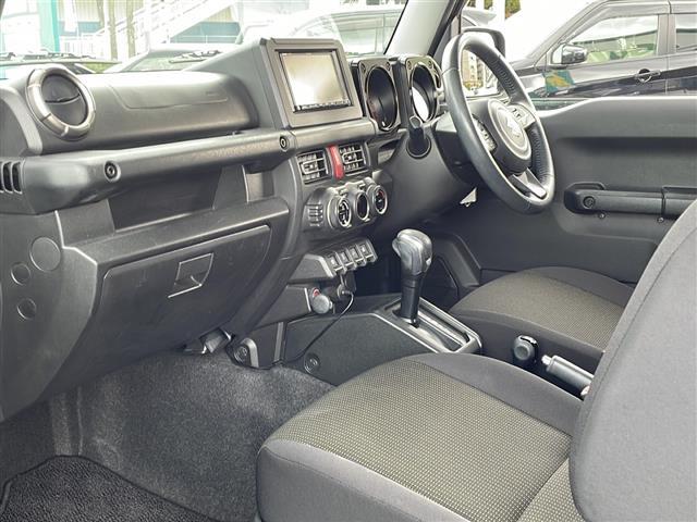 もしも事故に巻き込まれた時に目撃者がいなかったら…危険なあおり運転に遭遇したら...そんな時の役に立つドライブレコーダーも取り扱っております！※別途有料です。