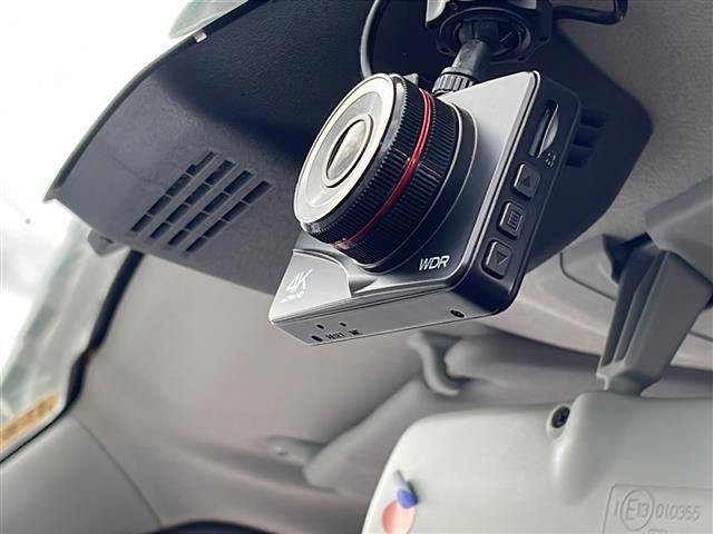 ご成約頂いたお車は全車保証付で納車後も安心！有料オプションで長期保証をお選びいただくことも可能です。