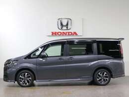 ボディカラーはモダンスティールメタリックです。