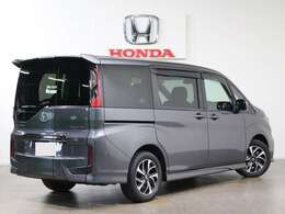 斜め後ろの画像です。