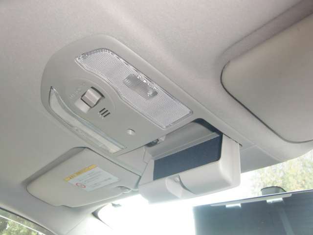 メガネやサングラスを収納できます！