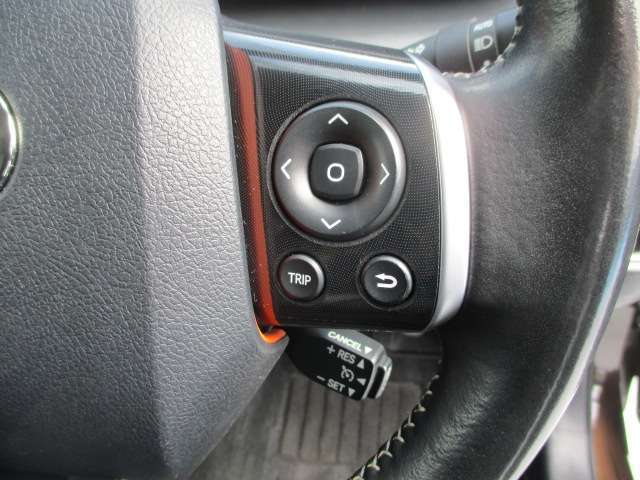 今や高速運転の必須アイテムとなりましたオートクルーズ。これからのシーズン、是非遠出や旅行へ！快適なお時間を演出致しますよ！