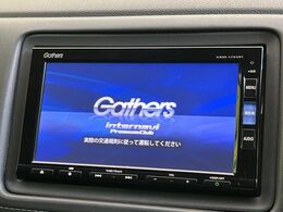 【純正ナビ】人気の純正ナビを装備。オーディオ機能も充実しており、Bluetooth接続すればお持ちのスマホやMP3プレイヤーの音楽を再生可能！毎日の運転がさらに楽しくなります！！