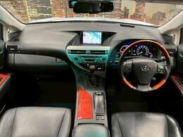 大阪府摂津市にSUVを中心に『お値打ち価格』で展示している良質中古車専門店です。事故歴修復歴なしの車両限定で取り扱い！。関西地域で最もお得な価格かつ最良質車をご提供できるよう努めております。