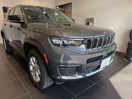 サービス工場も併設しております。納車前整備はもちろんアフターサービスもお任せください。ご試乗も可能です。お気軽にお問い合わせください。