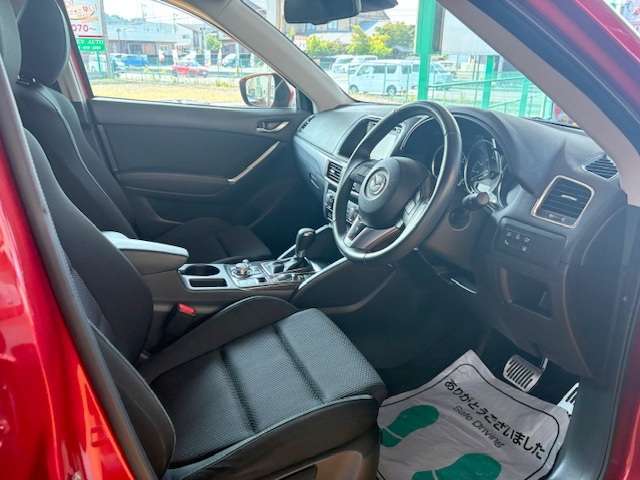 運転席廻りの画像です！操作スイッチ類も比較的に綺麗な状態です♪他に詳細画像をご希望の方はこちら！【1st@e-g-a.co.jp】へご連絡ください！