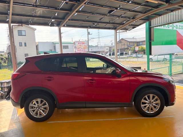 自動衝突被害軽減ブレーキ・レーンキープアシスト搭載車です！お気軽にお問い合わせ下さい！