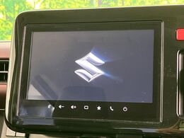 【純正ナビ】人気の純正ナビを装備。オーディオ機能も充実しており、Bluetooth接続すればお持ちのスマホやMP3プレイヤーの音楽を再生可能！毎日の運転がさらに楽しくなります！！