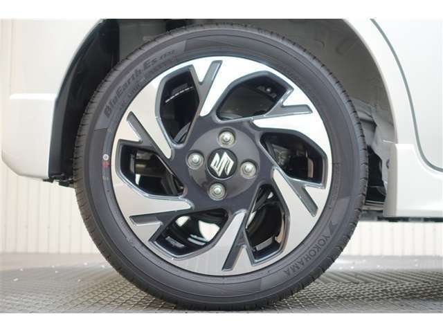 タイヤサイズ　165/55R15