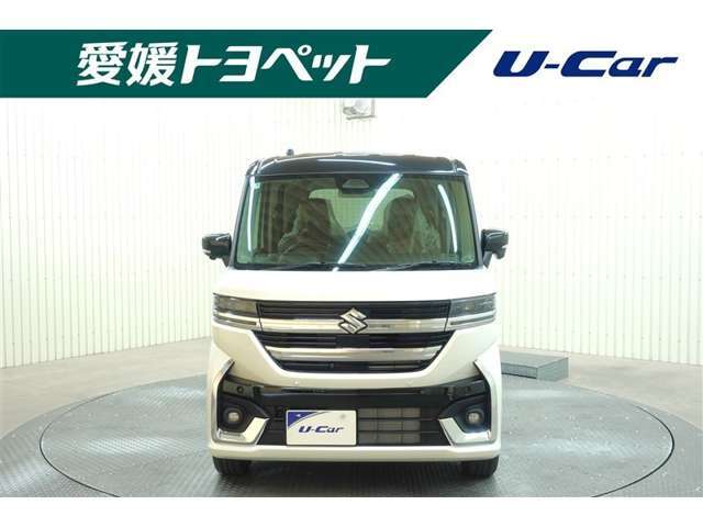 迫力のあるフロントグリル♪