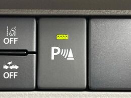 【コーナーセンサー】バンパーに付いたセンサーが障害物を検知！一定の距離に近づくとアラートで教えてくれます♪狭い駐車スペースや車庫入れ時も安心ですね☆