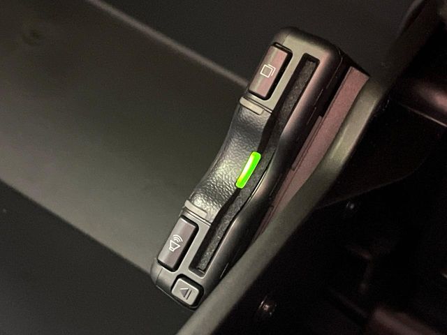【ETC】高速道路の料金所をストレスなく通過！話題のスポットやサービスエリアに多い「スマートIC」利用時は必須のアイテムです。当店でセットアップを実施、ご納車当日からすぐにご利用いただけます！