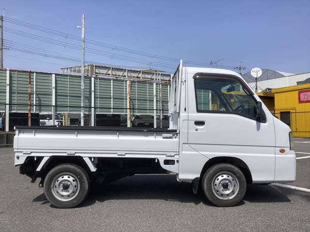 掲載のお支払総額は県内登録、店頭納車を想定しております。県外登録やお客様のご指定場所への納車の場合は別途料金が必要となります。詳しくはスタッフにお問合せくださいませ。