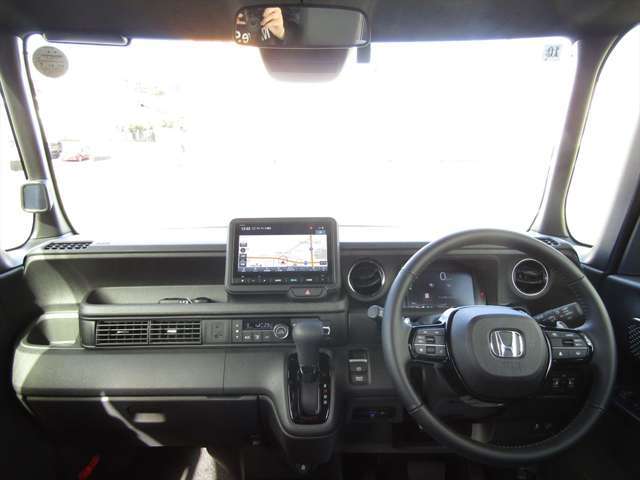 ドライバー目線の画像です。視界も確保されているので、見やすいですよ。