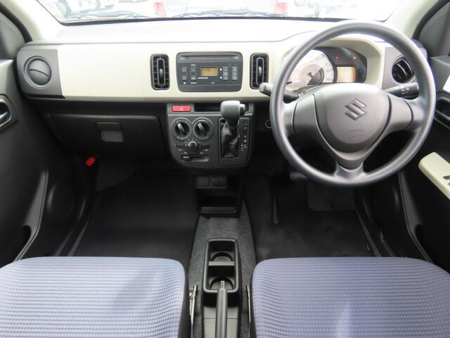 内外装の清掃・ガラス系ボディコーティングをCARクリーニング専門業者が施工いたしますので大変清潔。オリックス自動車ではみなさまに快適なドライブをお約束。