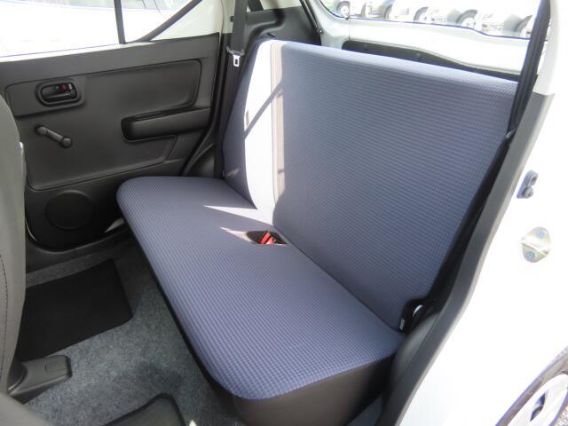 リヤシートも状態良好♪是非一度ご来店いただき、実際に座ってみてくださいね！