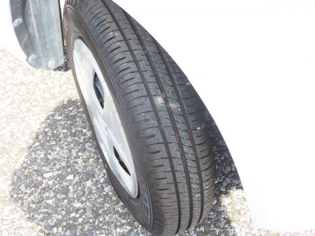 タイヤもしっかり残っています