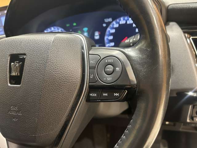 3眼LED/電動メモリーシート/シートヒーター/HUD/トヨタセーフティセンス/レーダークルコン/LTA/BSM/RCTA/アダプティブハイビーム/パーキングアシスト/パノラミックビューモニター