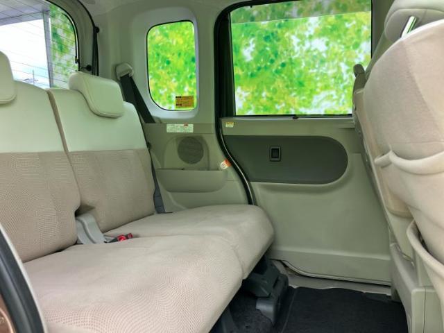 WECARSでは各商談席に大型モニターをご用意しております！見やすい大画面でゆったりと全国の在庫をご覧いただけます！是非ご来店お待ちしております！