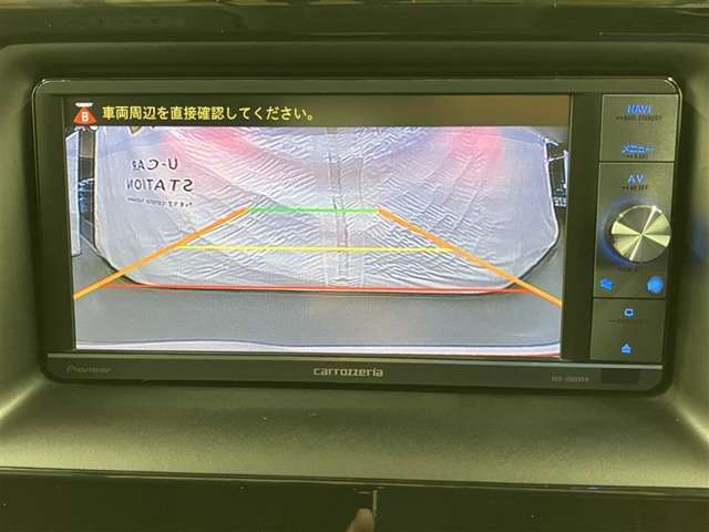 バックガイドモニターで、後方を確認しながら安心して駐車することができます。運転初心者も熟練者も必須の機能ですよ！