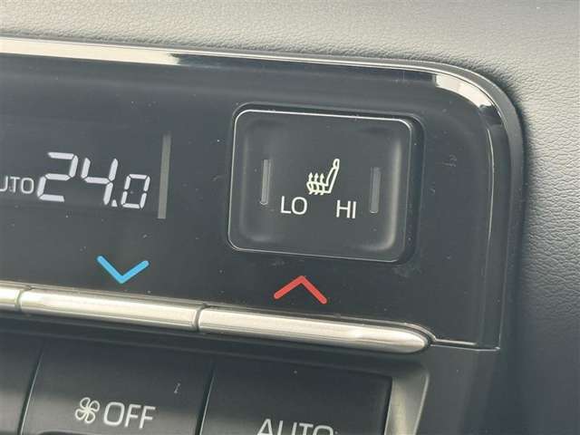 ★シートヒーター★運転席・助手席に装備！座面と背もたれを素早く温めます！