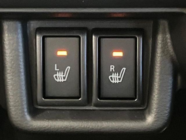 【シートヒーター】寒い日に重宝するシートヒーター！エアコンより早く温まってくれるので寒がりの人も安心ですね♪エアコンの温風は乾燥するから苦手、という方にもをおすすめです。