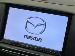 【純正ナビ】人気の純正ナビを装備。オーディオ機能も充実しており、Bluetooth接続すればお持ちのスマホやMP3プレイヤーの音楽を再生可能！毎日の運転がさらに楽しくなります！！