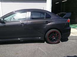 当店の営業時間は朝の9時から夕方の18時までに変更いたしました。