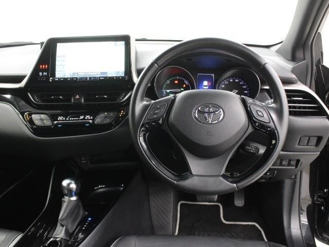 運転席廻りです。