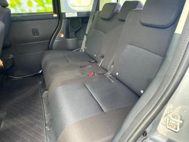 WECARSでは各商談席に大型モニターをご用意しております！見やすい大画面でゆったりと全国の在庫をご覧いただけます！是非ご来店お待ちしております！