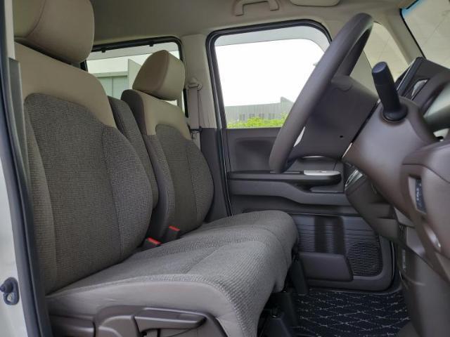 「この車の写真をもっと見たい」「状態が気になる」「この装備はついている？」どんな小さな疑問でもお気軽にお問い合わせください！