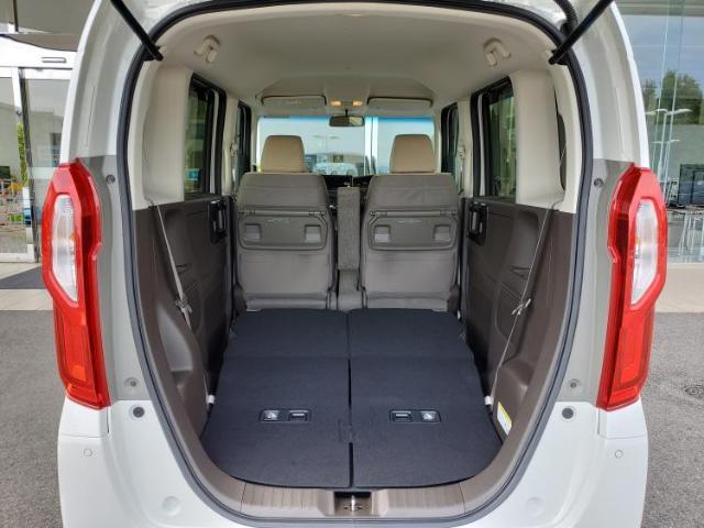 WECARS（ウィーカーズ）は全国250店舗展開！お客様が安心してカーライフをお楽しみいただけるよう社員一同心を込めてサポートいたします。